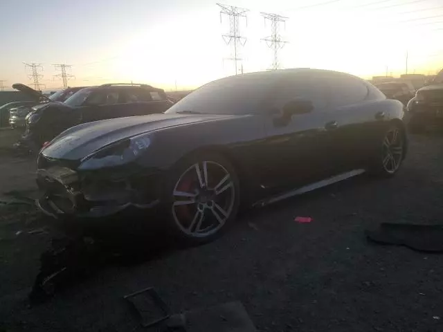 2013 Porsche Panamera GTS