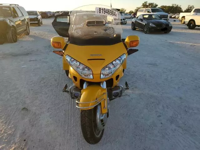 2010 Honda GL1800