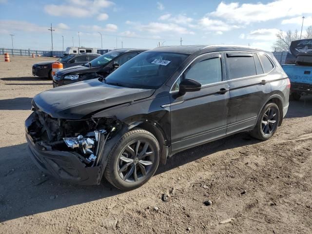 2022 Volkswagen Tiguan SE