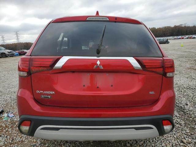 2020 Mitsubishi Outlander SE