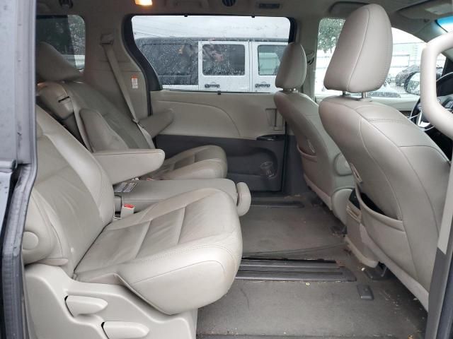 2015 Toyota Sienna XLE