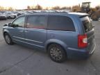 2012 Chrysler Town & Country Touring L