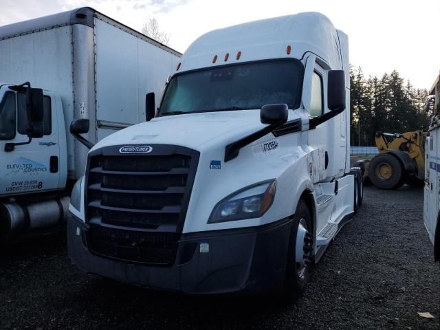 2021 Freightliner Cascadia 126