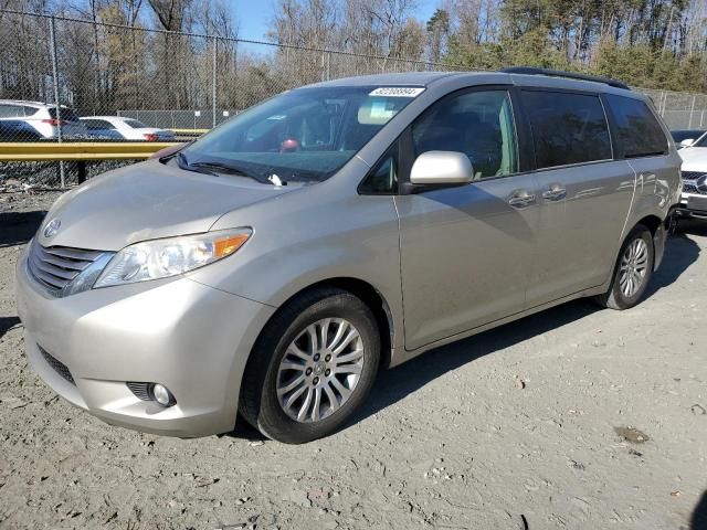 2017 Toyota Sienna XLE