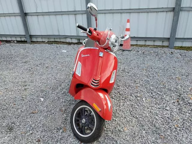 2023 Vespa GTS/SEI Giorni 300