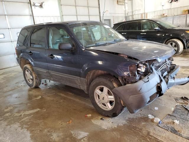 2004 Ford Escape XLS