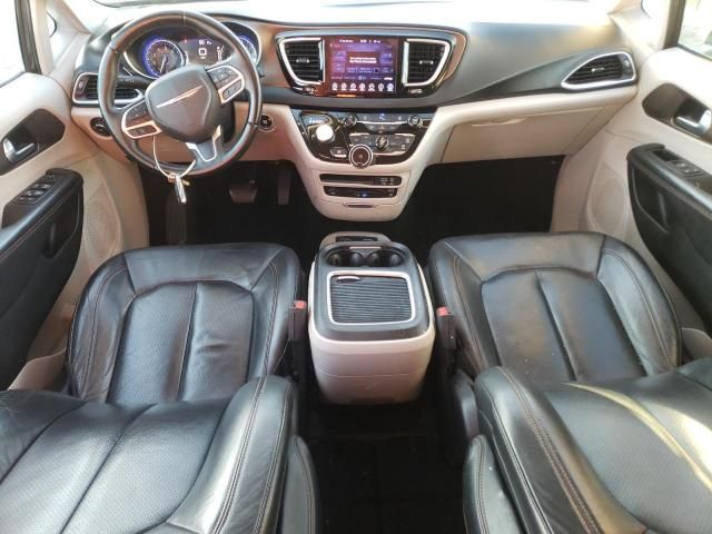 2017 Chrysler Pacifica Touring L Plus