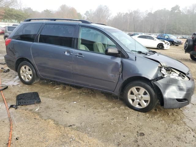 2010 Toyota Sienna CE