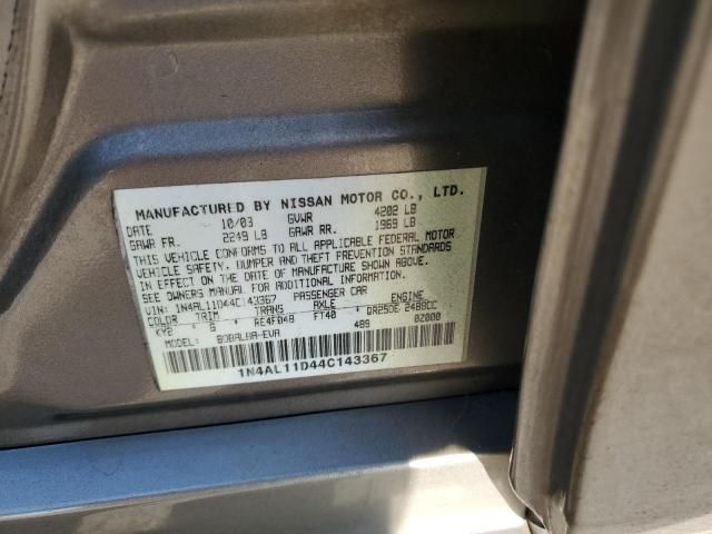 2004 Nissan Altima Base