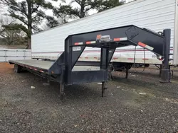 Salvage trucks for sale at Conway, AR auction: 2022 Trail King 53'TRAILER