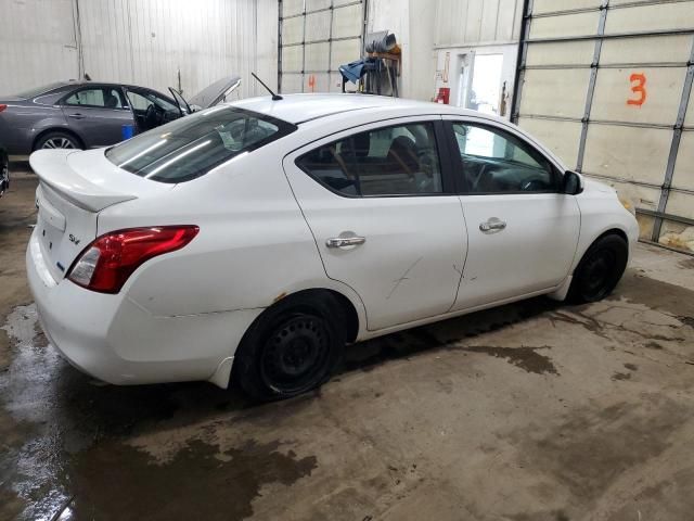 2013 Nissan Versa S