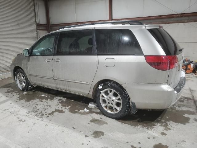 2004 Toyota Sienna XLE