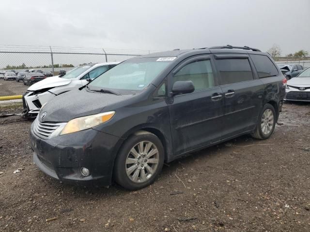 2011 Toyota Sienna XLE