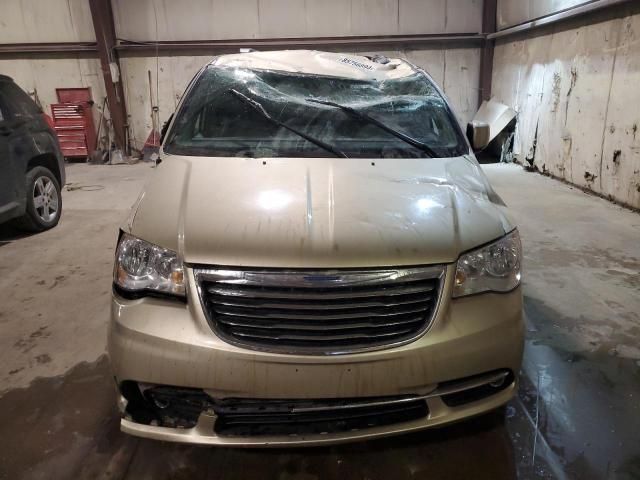 2011 Chrysler Town & Country Touring L