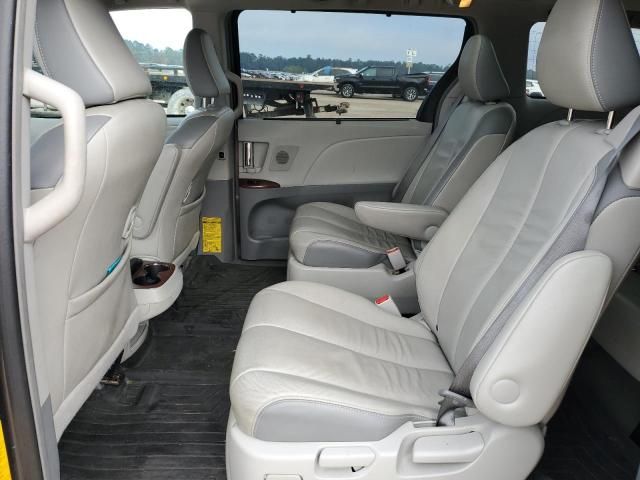 2014 Toyota Sienna XLE