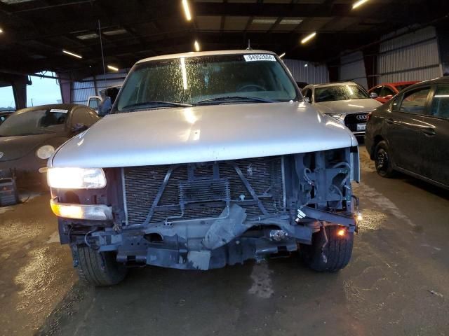 2005 Chevrolet Suburban C1500