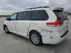 2014 Toyota Sienna XLE