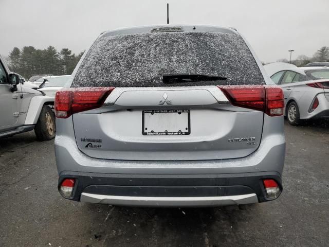 2016 Mitsubishi Outlander SE