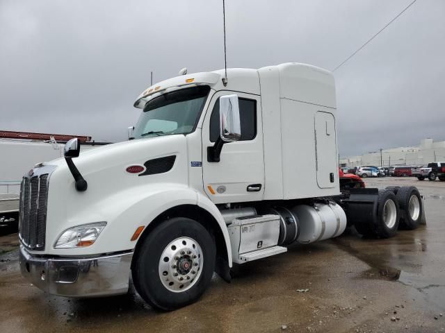 2017 Peterbilt 579