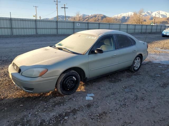 2005 Ford Taurus SE