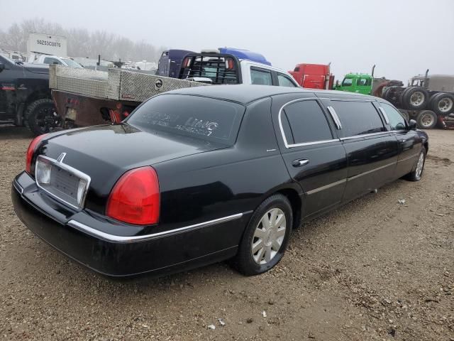 2003 Lincoln Town Car Executive