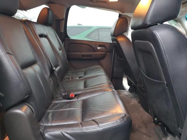 2011 GMC Yukon XL K1500 SLE