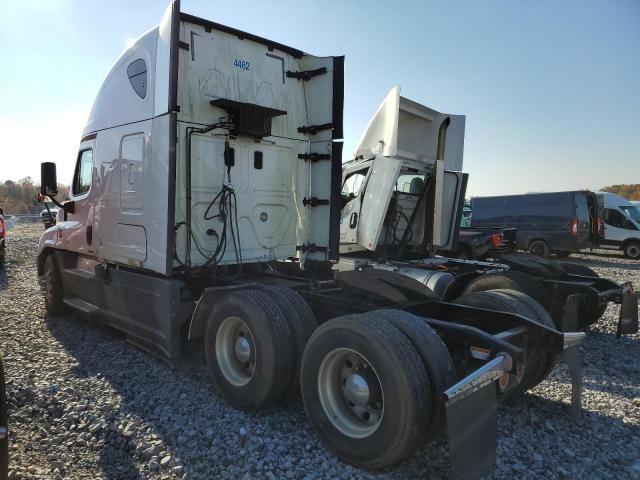 2016 Freightliner Cascadia 125