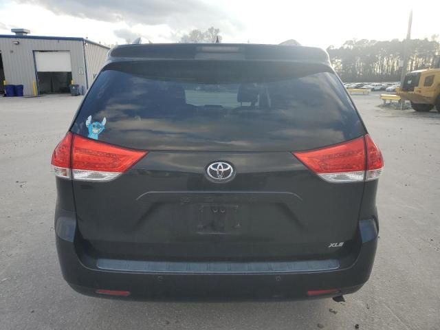 2014 Toyota Sienna XLE