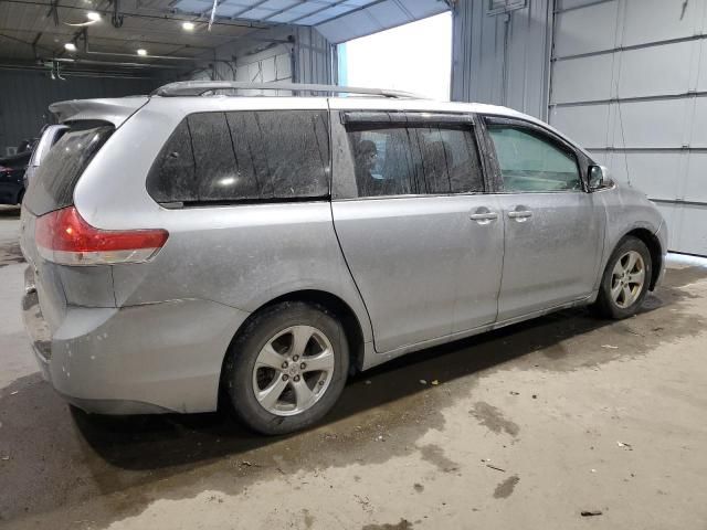 2012 Toyota Sienna LE