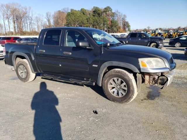 2006 Mitsubishi Raider Durocross