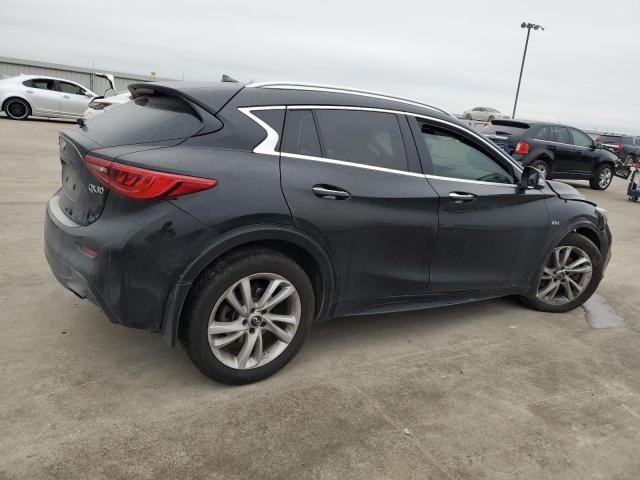 2018 Infiniti QX30 Base