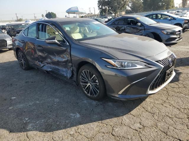 2022 Lexus ES 300H Base