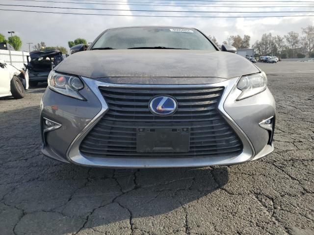 2018 Lexus ES 300H