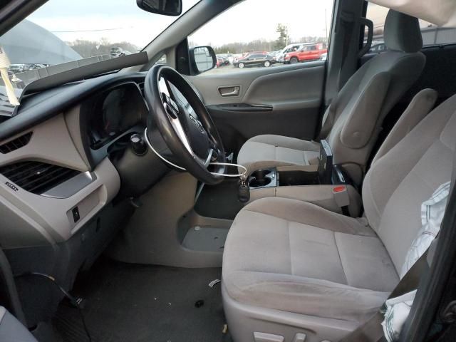 2015 Toyota Sienna LE