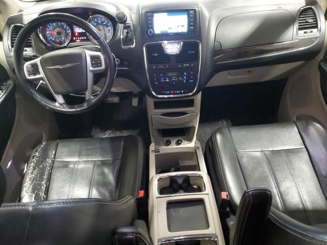 2012 Chrysler Town & Country Touring