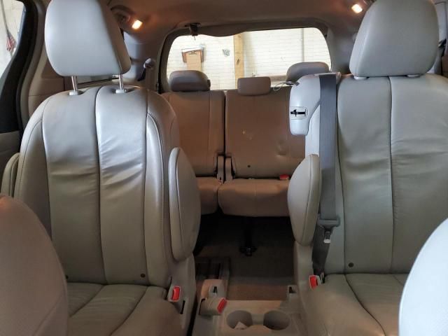 2012 Toyota Sienna XLE