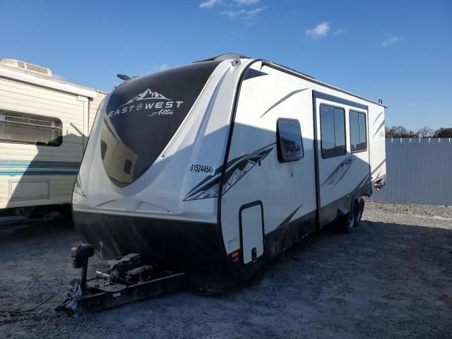 2023 East Manufacturing Alta RV