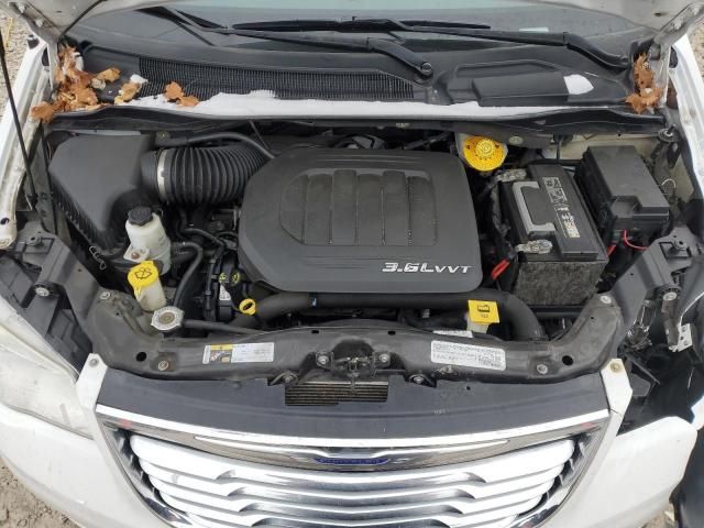 2015 Chrysler Town & Country Touring