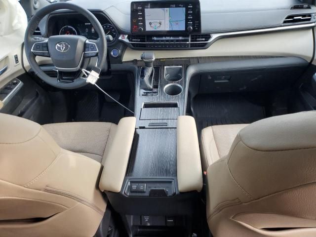 2023 Toyota Sienna Limited