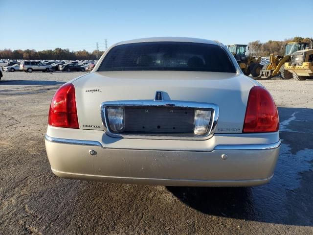 2005 Lincoln Town Car Signature Limited