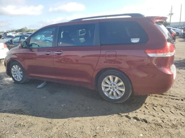 2011 Toyota Sienna XLE