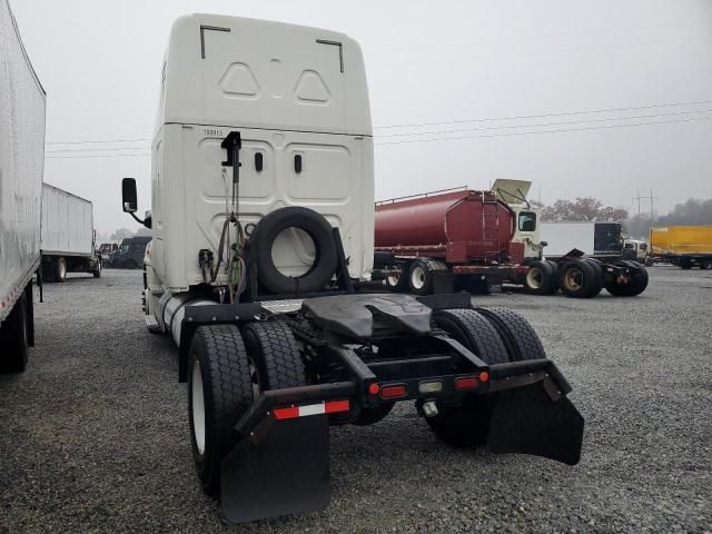 2018 Freightliner Cascadia 125