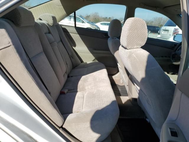 2004 Toyota Camry LE