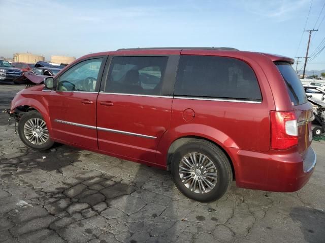 2014 Chrysler Town & Country Touring L