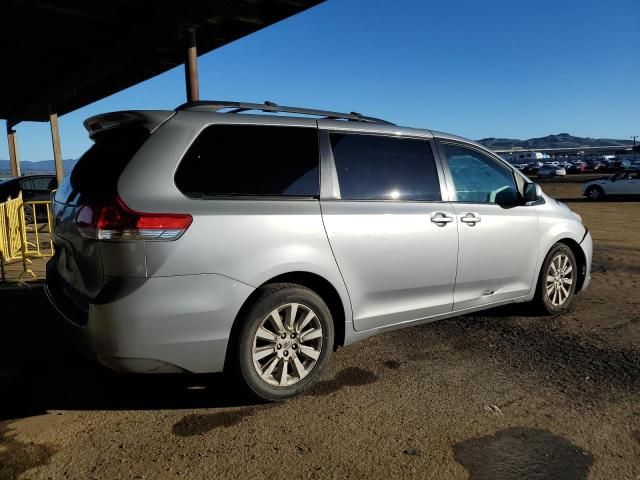 2013 Toyota Sienna LE