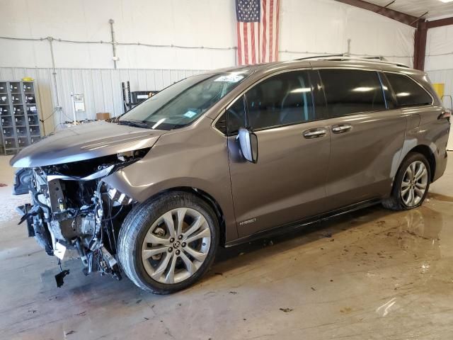 2021 Toyota Sienna Limited