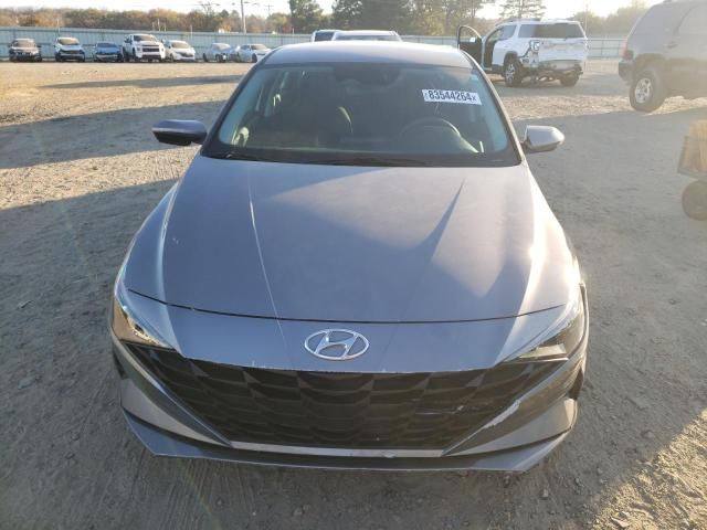 2022 Hyundai Elantra Blue