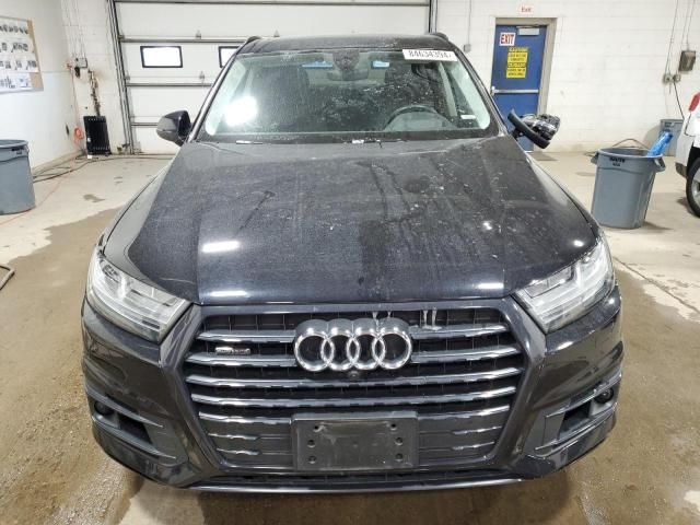 2019 Audi Q7 Prestige