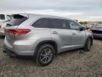 2017 Toyota Highlander SE