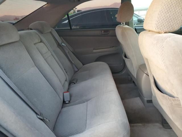 2004 Toyota Camry LE